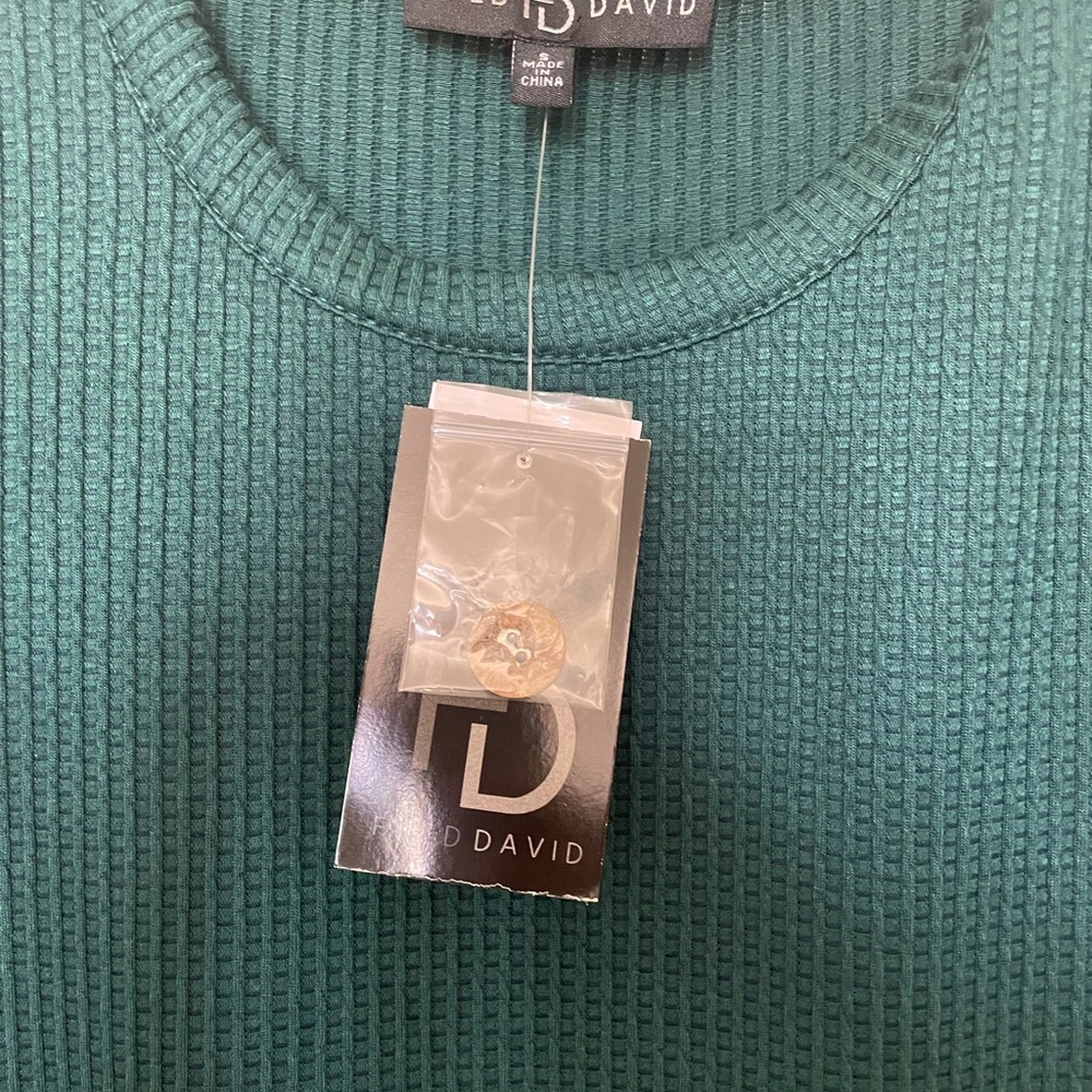 Women’s Green Top